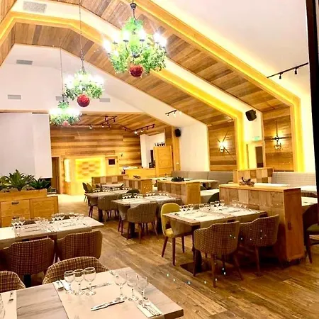 Popasul Domnesc- Resort& Spa- Vue