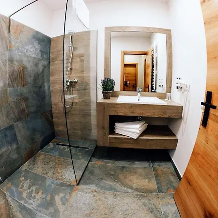 Popasul Domnesc- Resort& Spa- Vue
