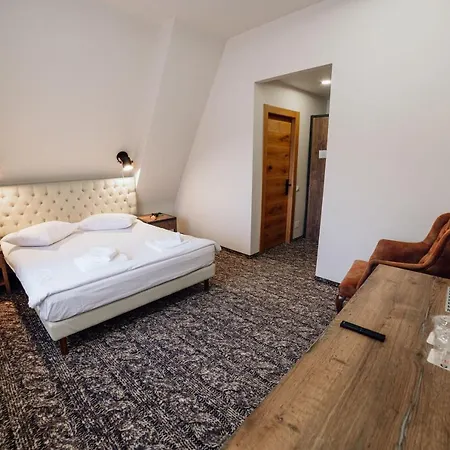 Gasthuis Popasul Domnesc- Resort& Spa- Vue 4*