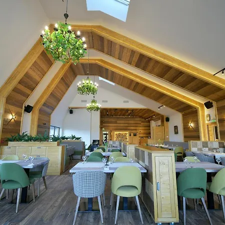 Gasthuis Popasul Domnesc- Resort& Spa- Vue