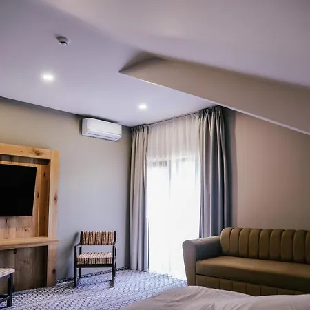Popasul Domnesc- Resort& Spa- Vue Konukevi 4*